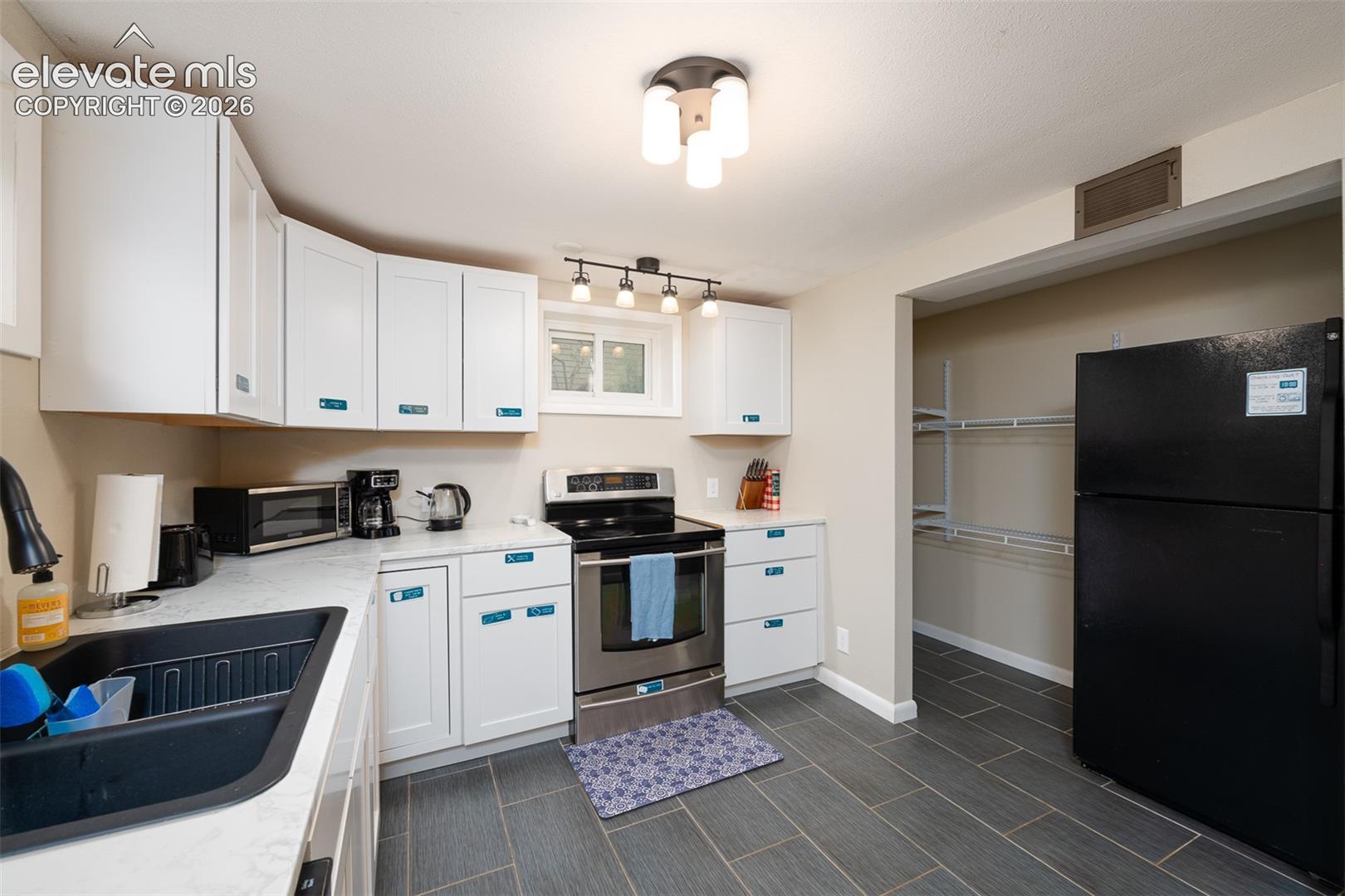 Photo 20 of 2105 Eagle View Drive, Colorado Springs