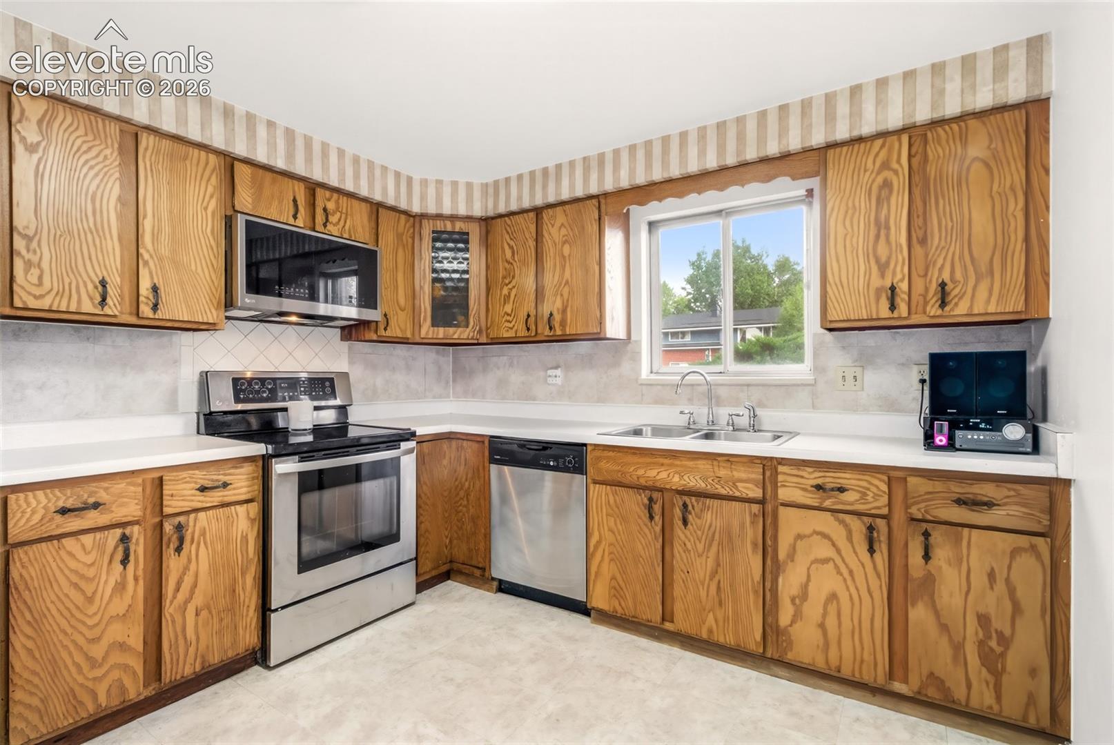 Photo 13 of 3615 Dundee Place, Colorado Springs