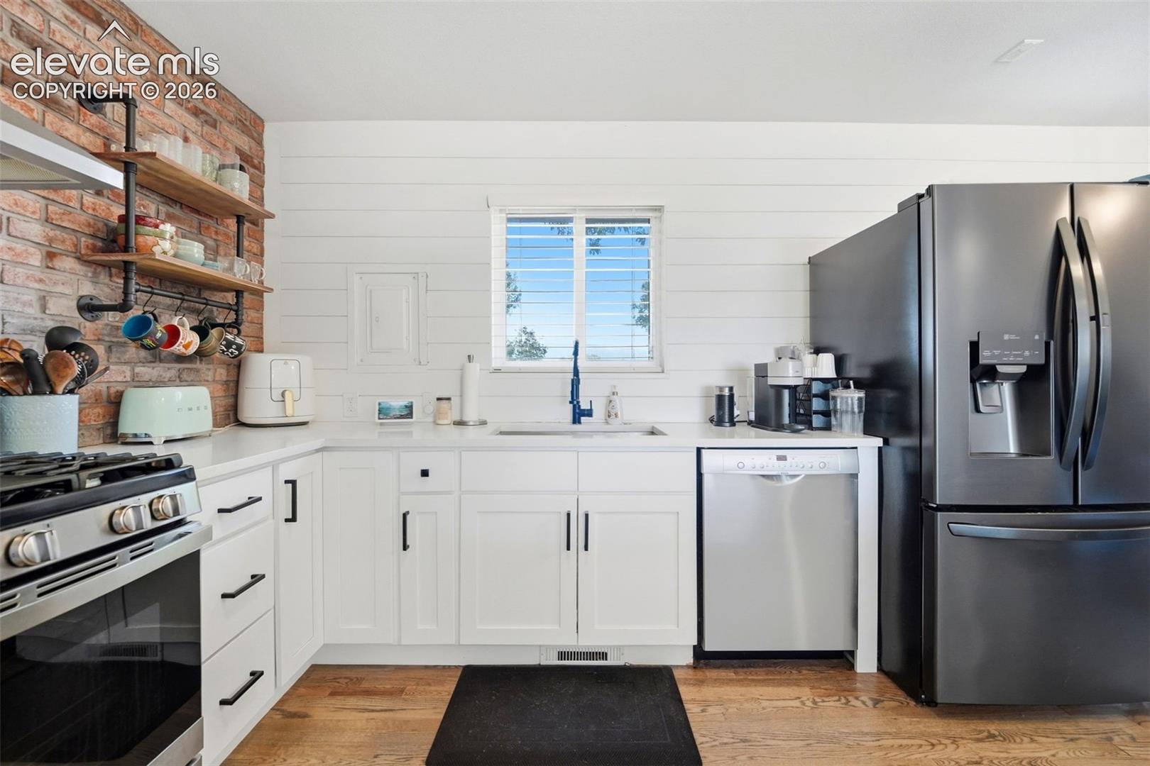 Photo 11 of 1414 Martin Drive, Colorado Springs