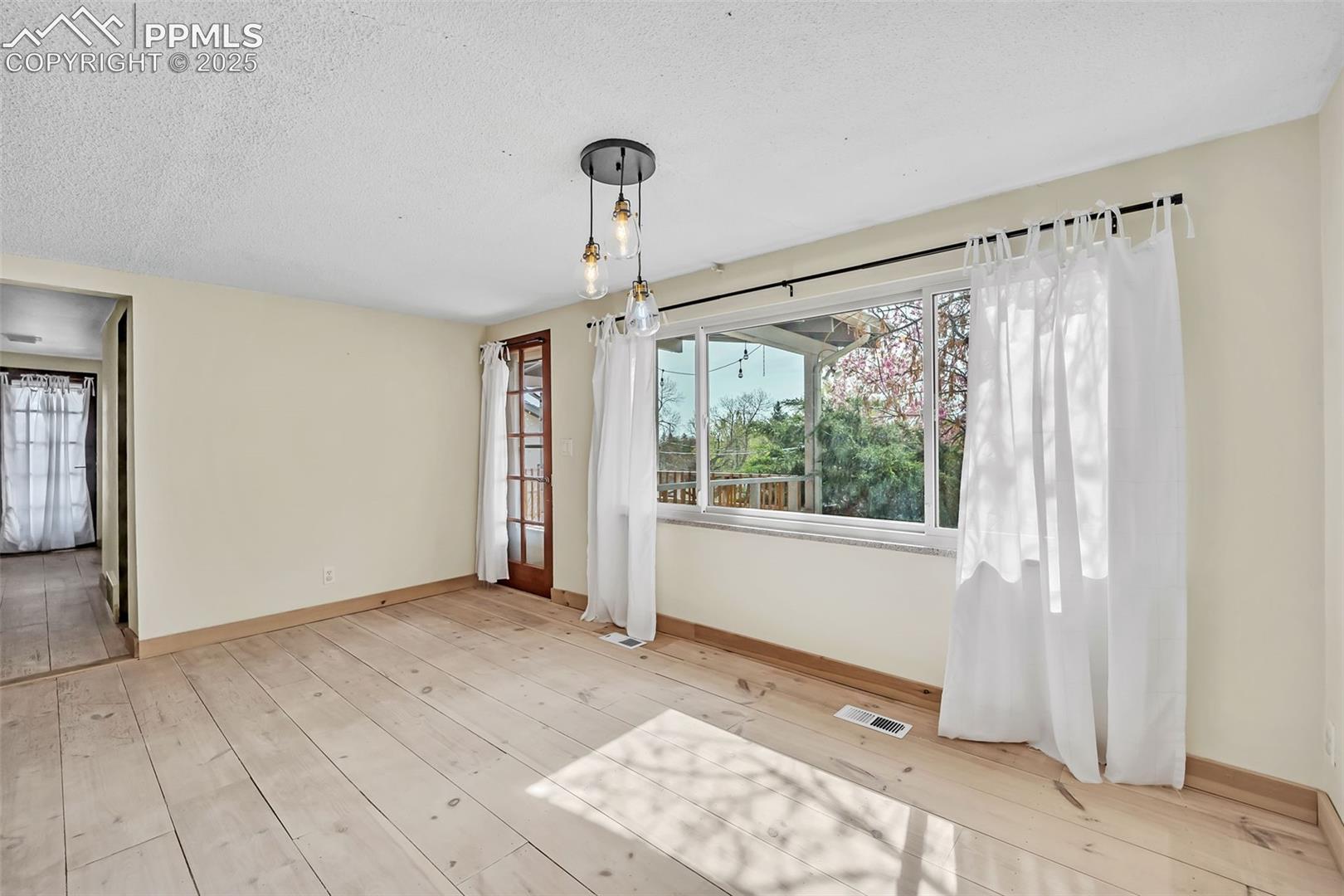 Photo 17 of 1624 Cheyenne Boulevard, Colorado Springs