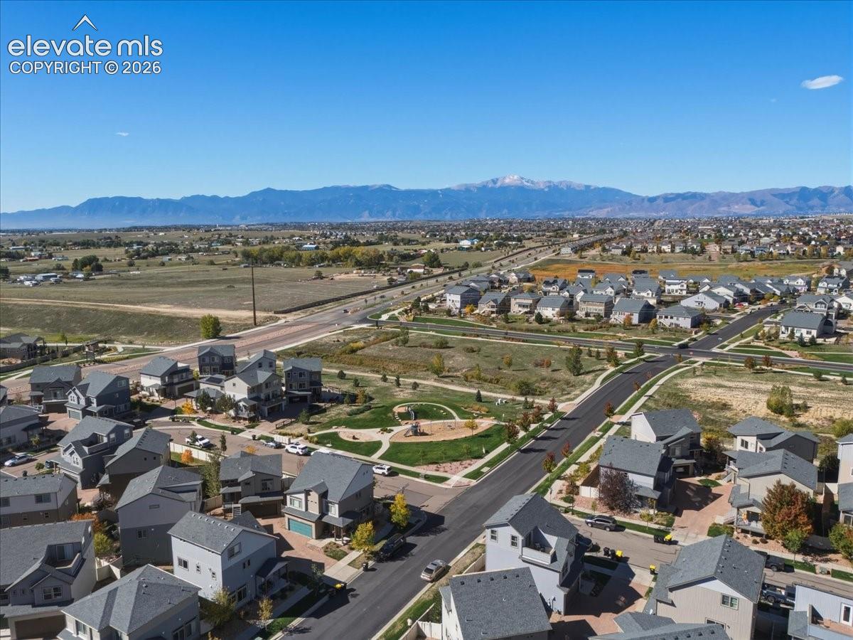 Residential community featuring an established street grid and varied housing styles