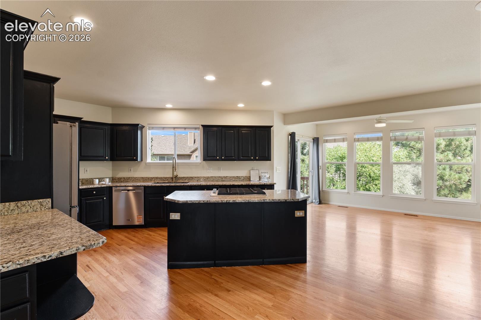 Photo 15 of 1136 Vista Oaks Drive, Colorado Springs