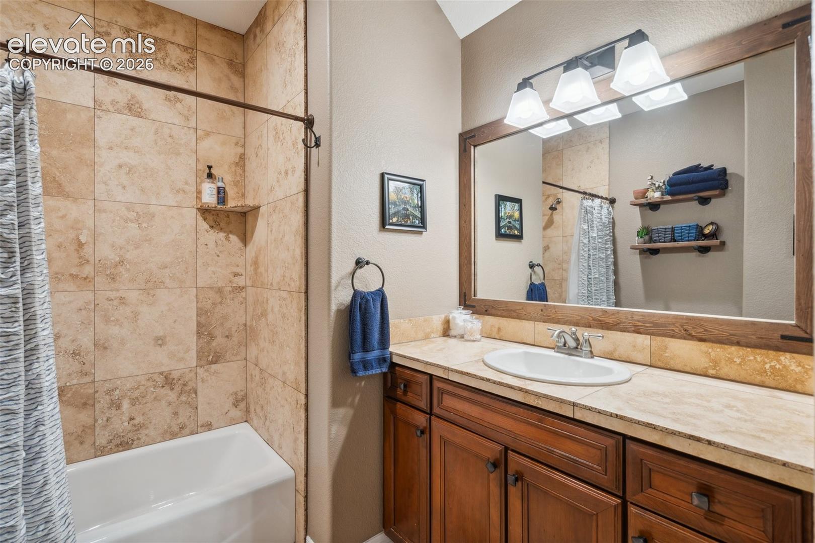 Secondary Bathroom Main House