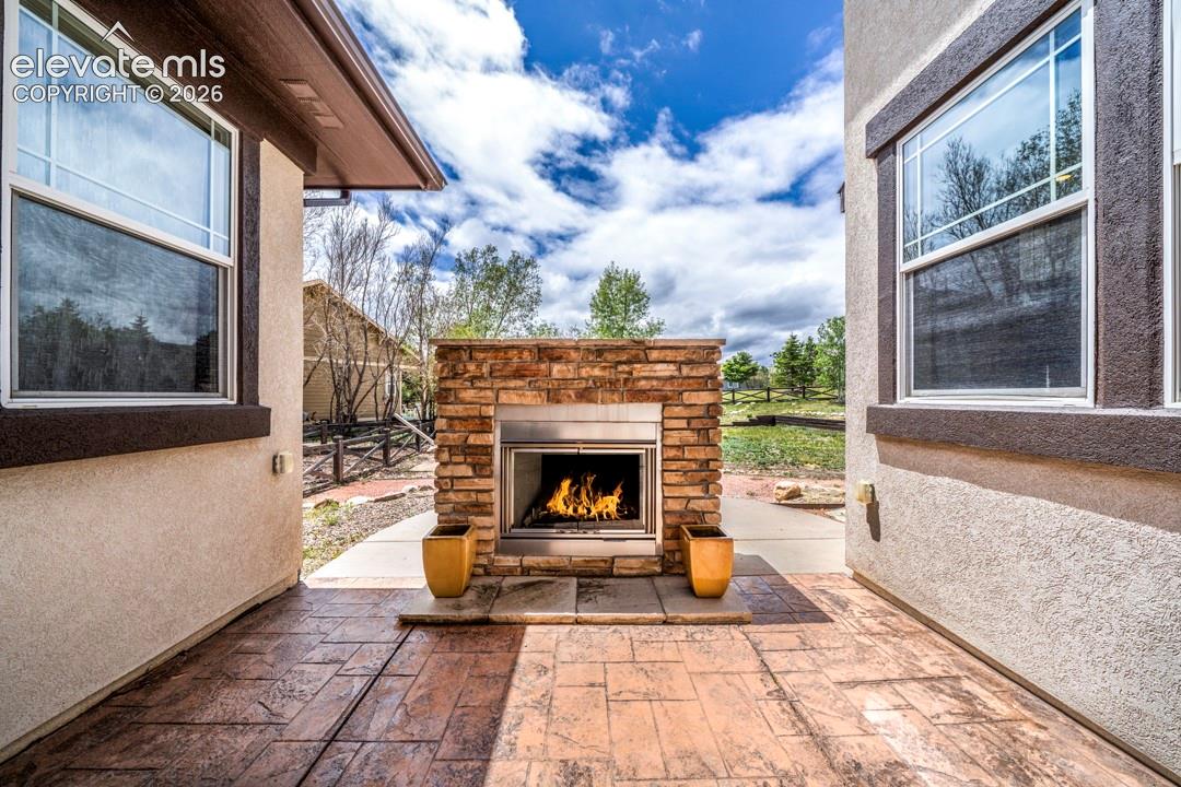 6660 Big Leaf Ln, Colorado Springs, CO 80927