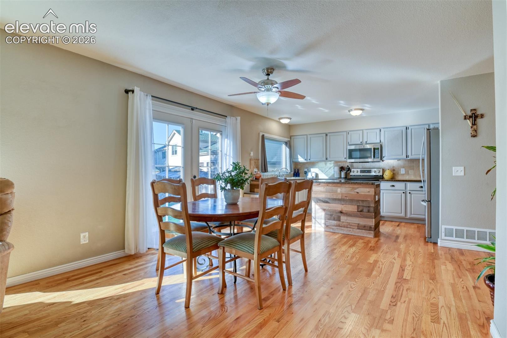 Photo 10 of 215 Medford Drive, Colorado Springs