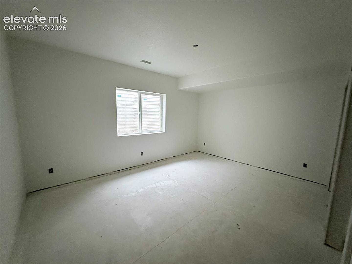 Lower Level Bedroom 1