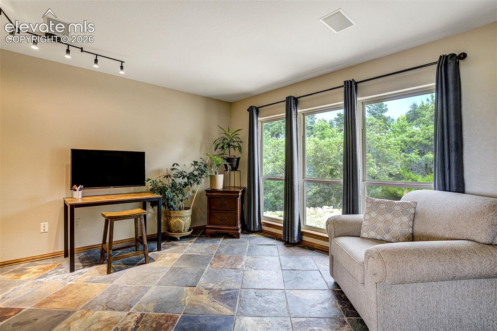 Photo 7 of 1851 Gore Drive, Larkspur