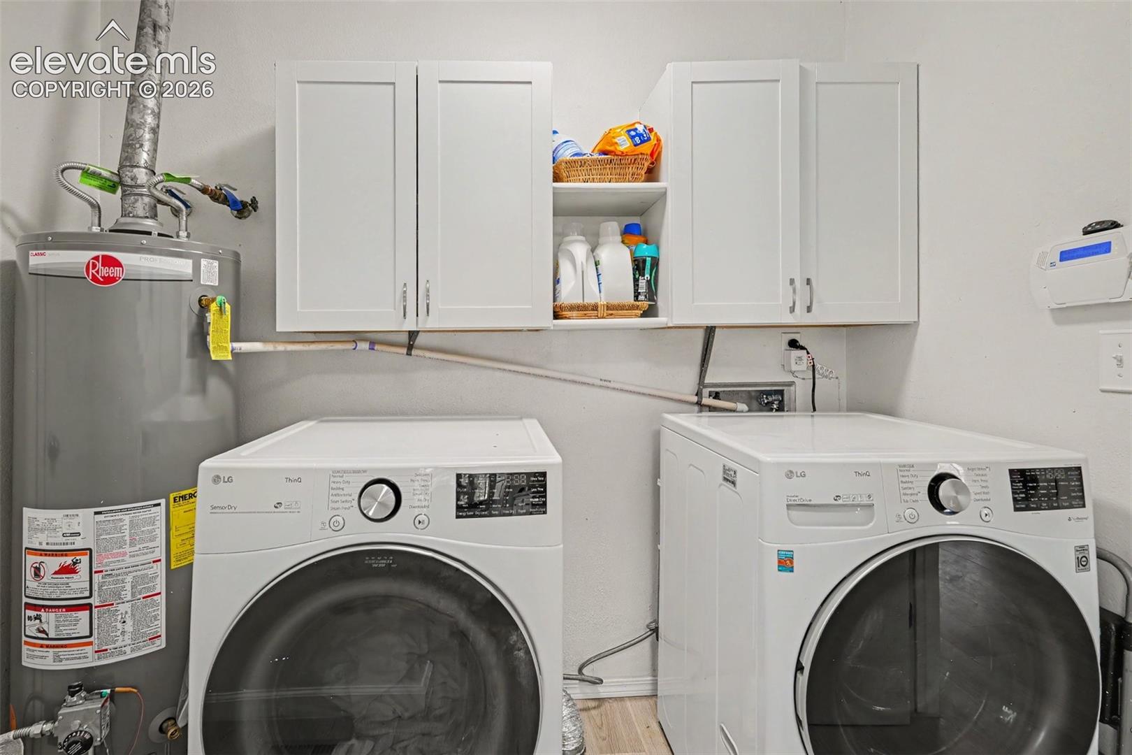 Washer/Dryer Included
