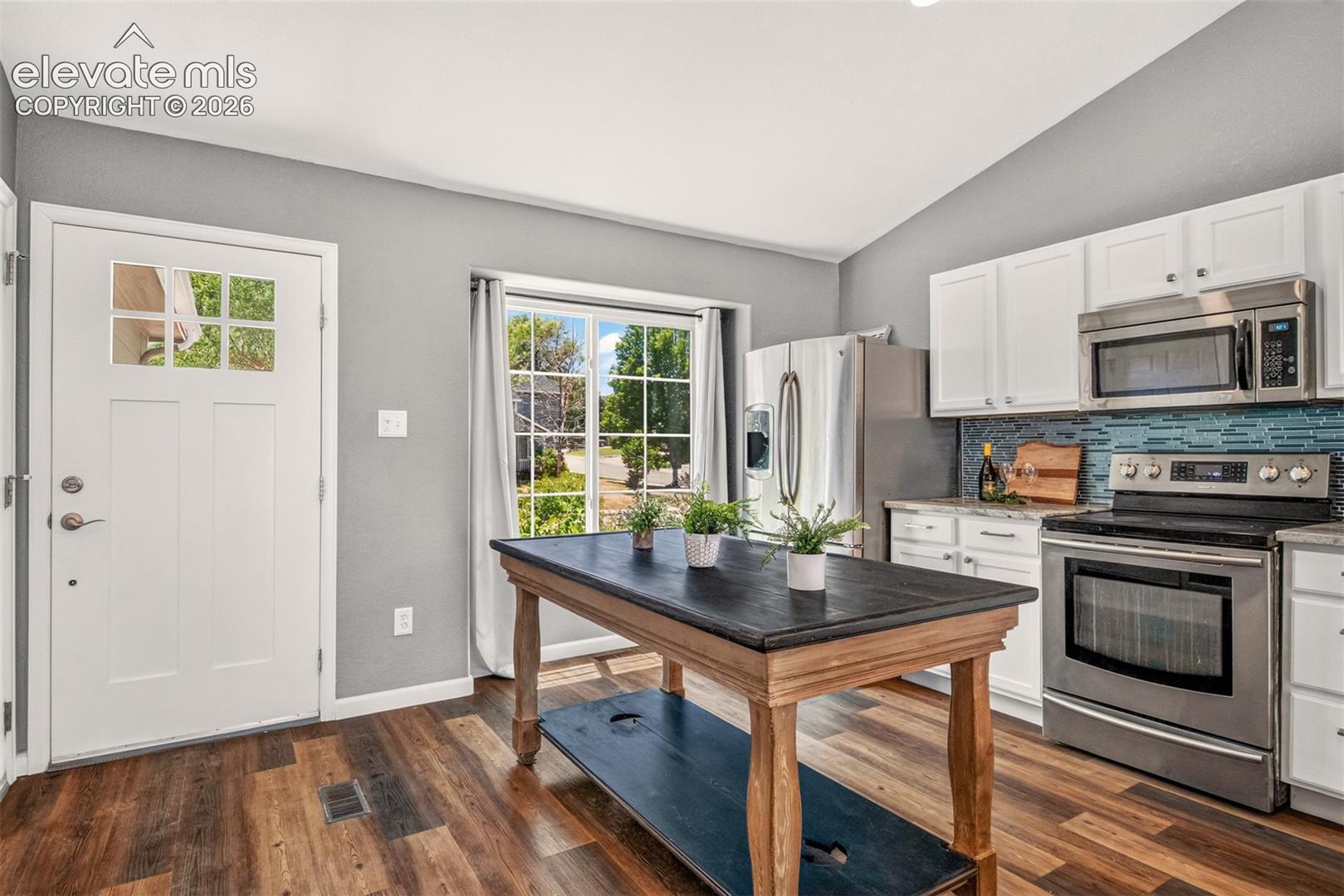 Photo 6 of 7048 Ketchum Drive, Colorado Springs