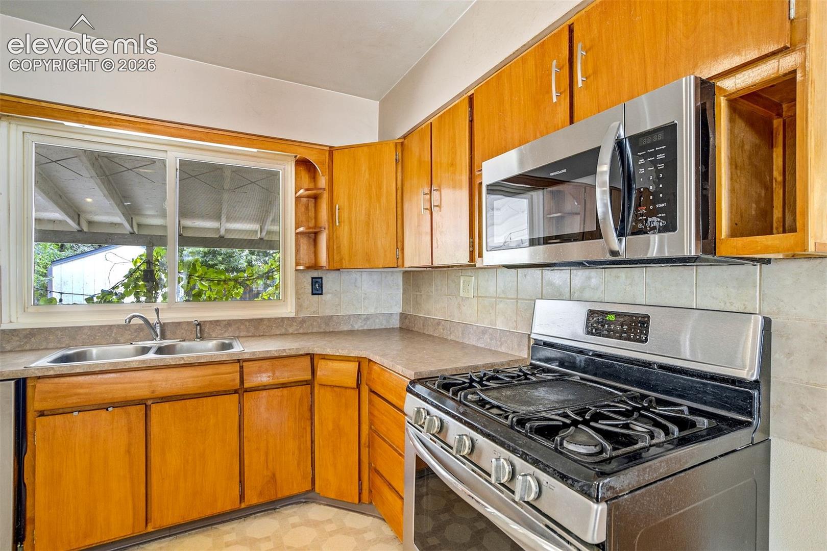 Photo 16 of 705 Grand Boulevard, Colorado Springs