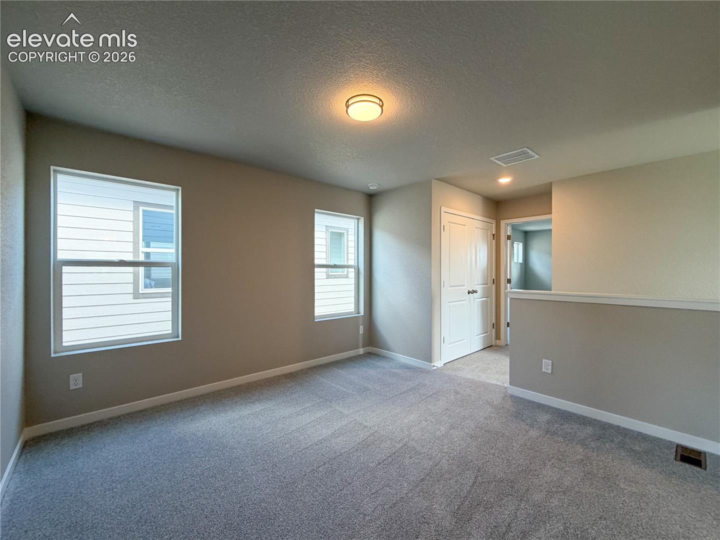 8539 Blue Feather Loop photo 14