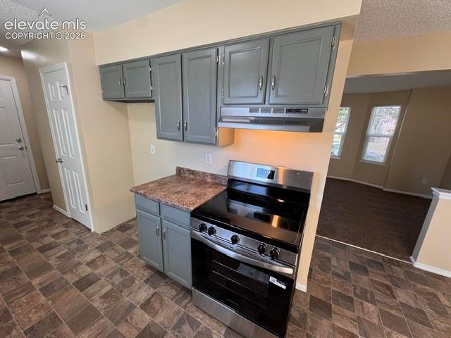 Photo 8 of 1051 W Nolte Drive, Colorado Springs