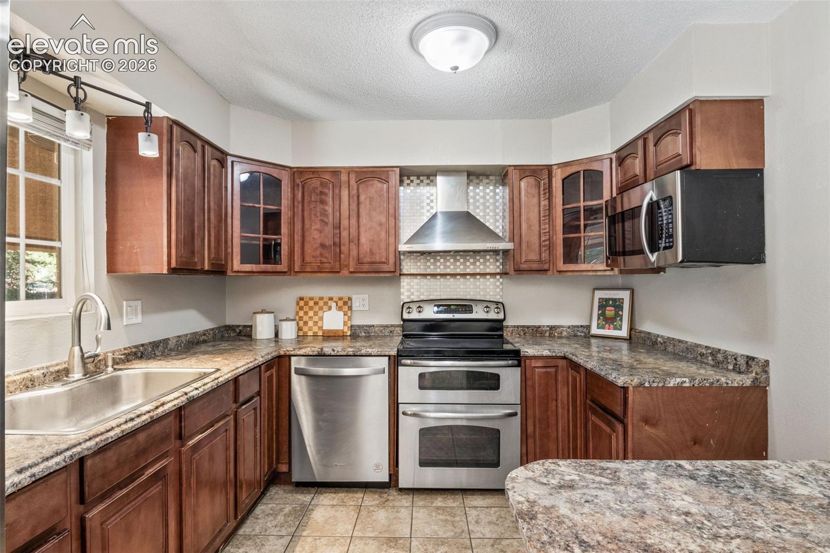 Photo 9 of 7165 White Mountain Drive, Colorado Springs