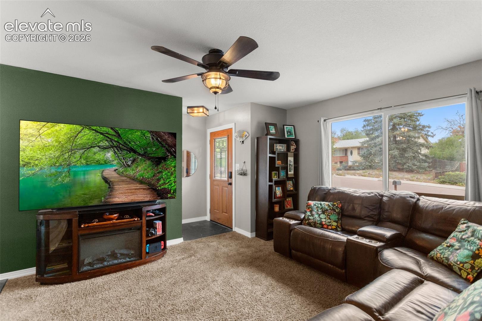 Photo 6 of 1216 Hathaway Drive, Colorado Springs