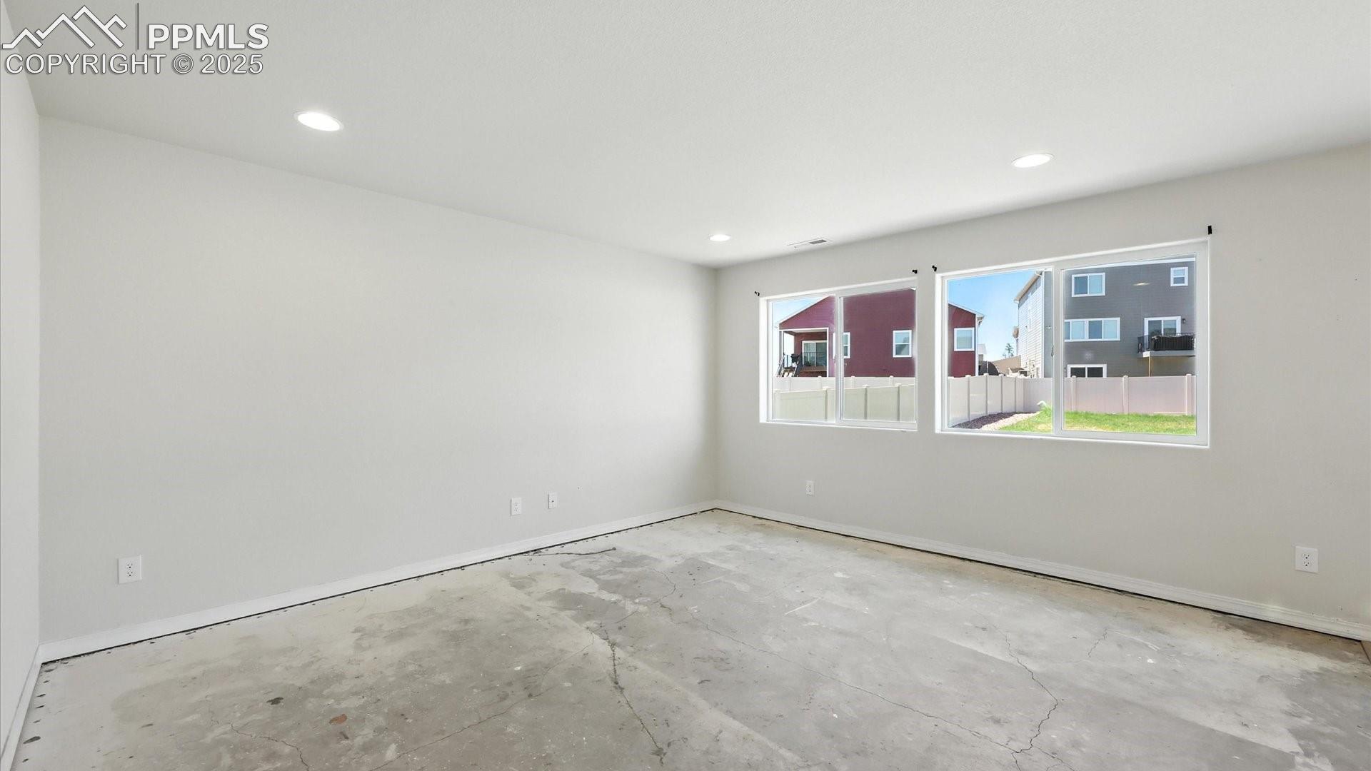 Spacious Living Room great for entertaining family and friends.