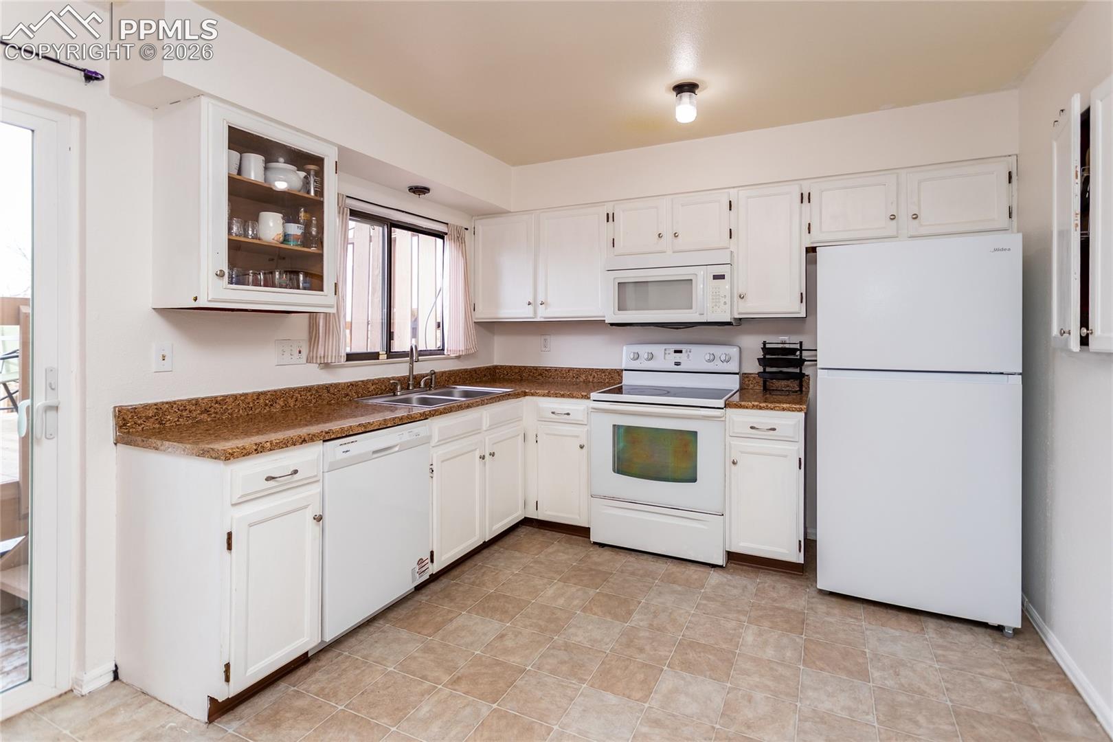 Photo 15 of 3808 Oro Blanco Drive, Colorado Springs