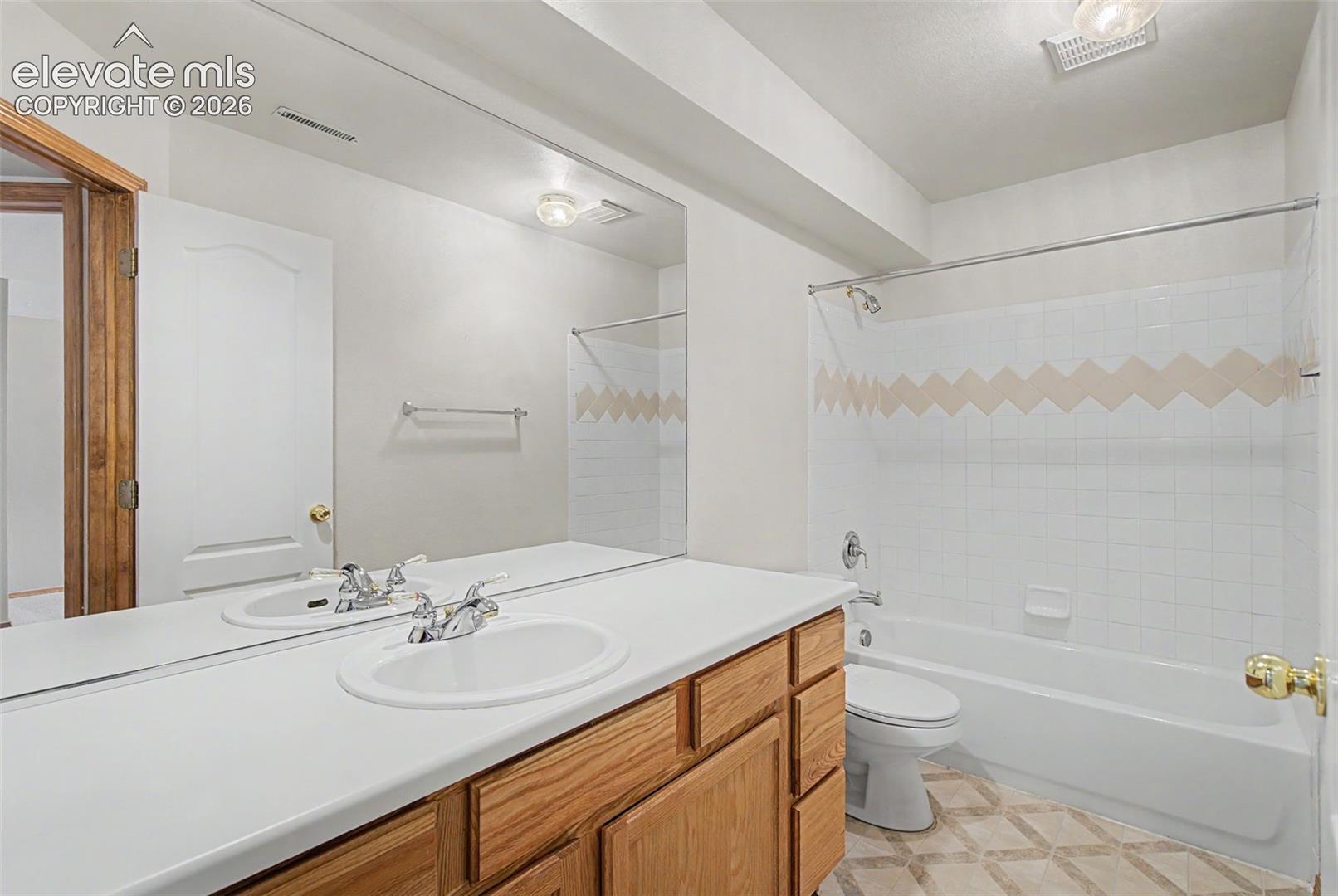 Basement Full Bathroom!