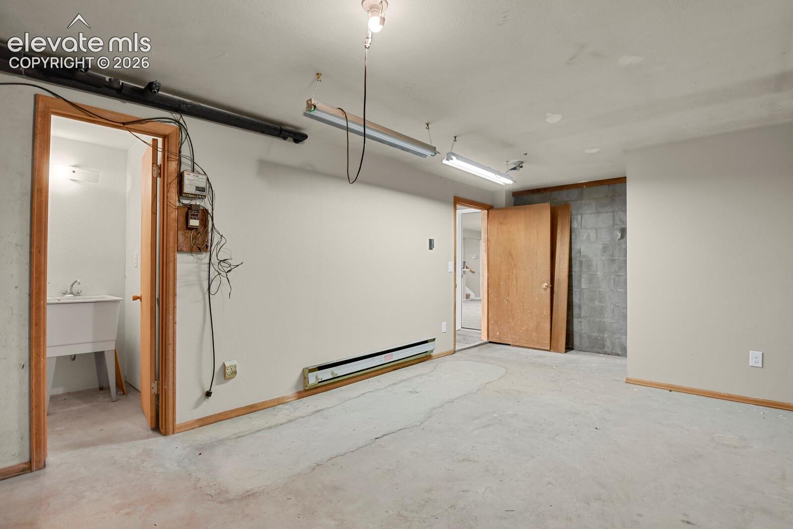 1/2 bath attached 