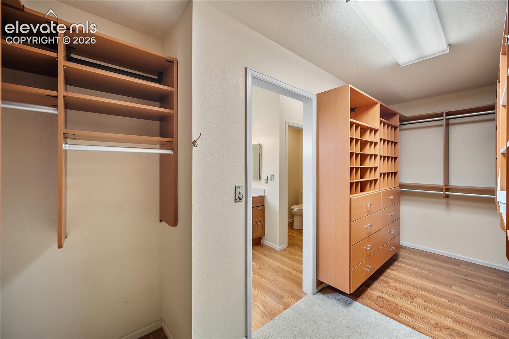 Walk in closet