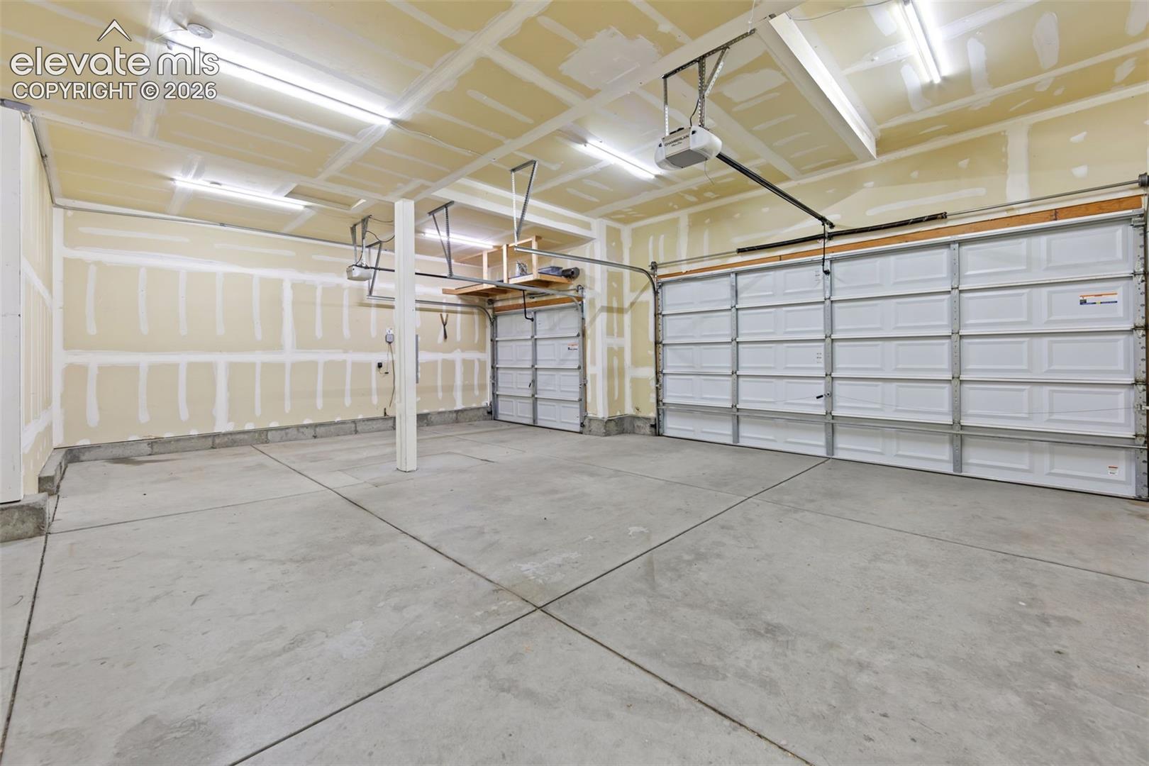 3 car garage
