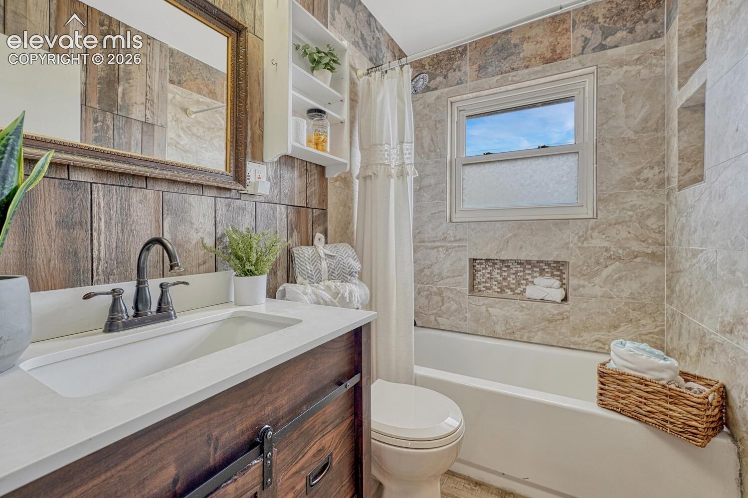 Full bath on south side of the home