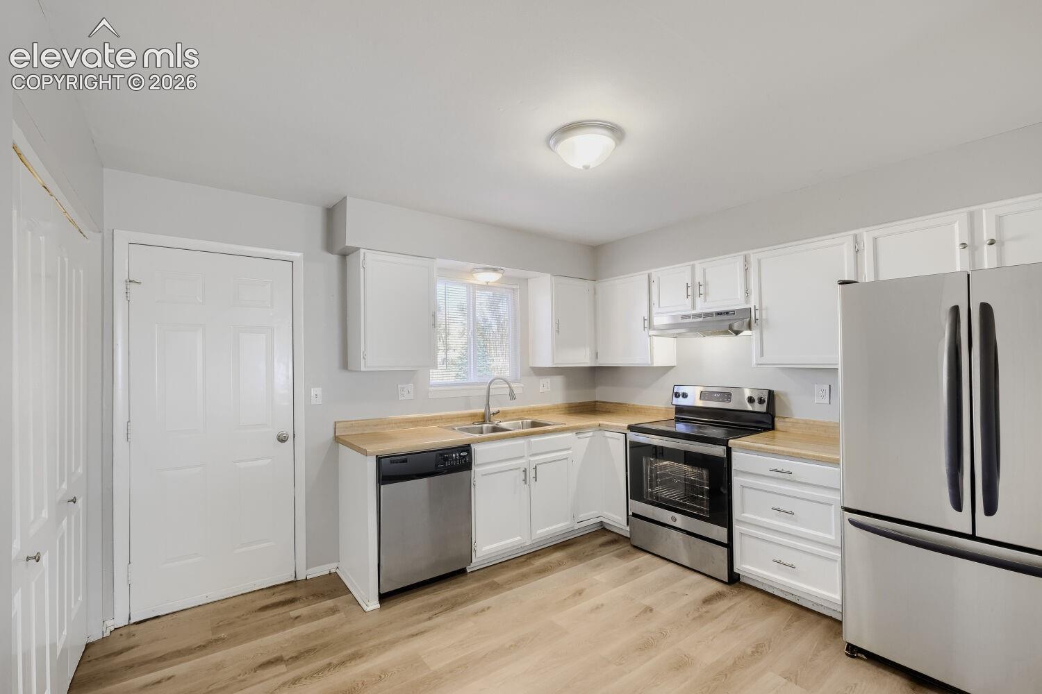 Photo 11 of 2332 Washo Circle, Colorado Springs