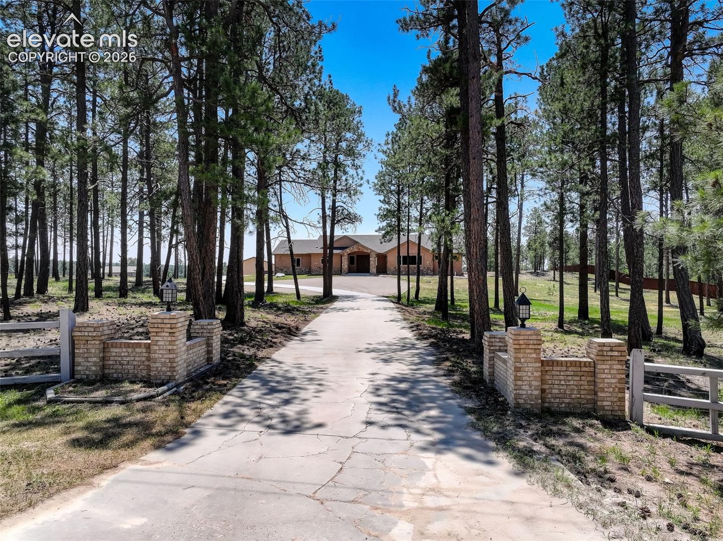 6905 Wildridge Rd, Colorado Springs, CO 80908