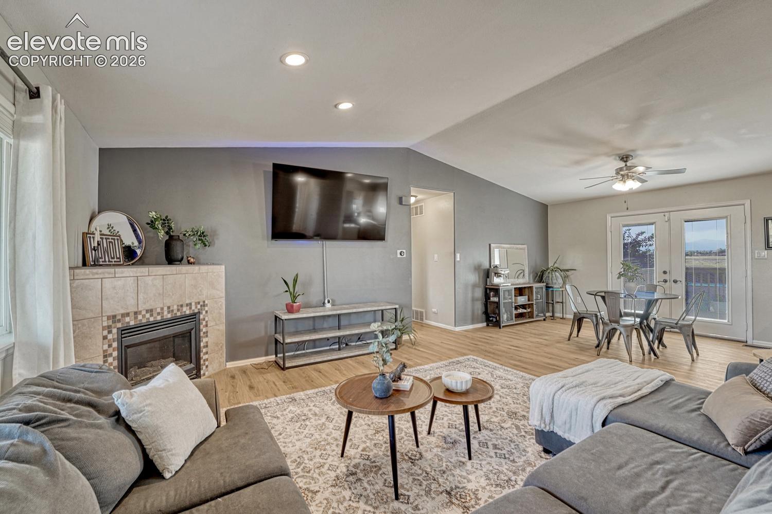 Photo 7 of 831 E Paseo Dorado Drive, Pueblo West