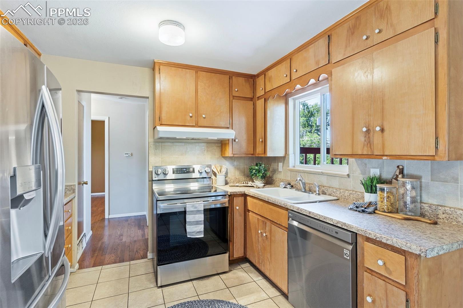 Photo 11 of 52 Willis Drive, Colorado Springs