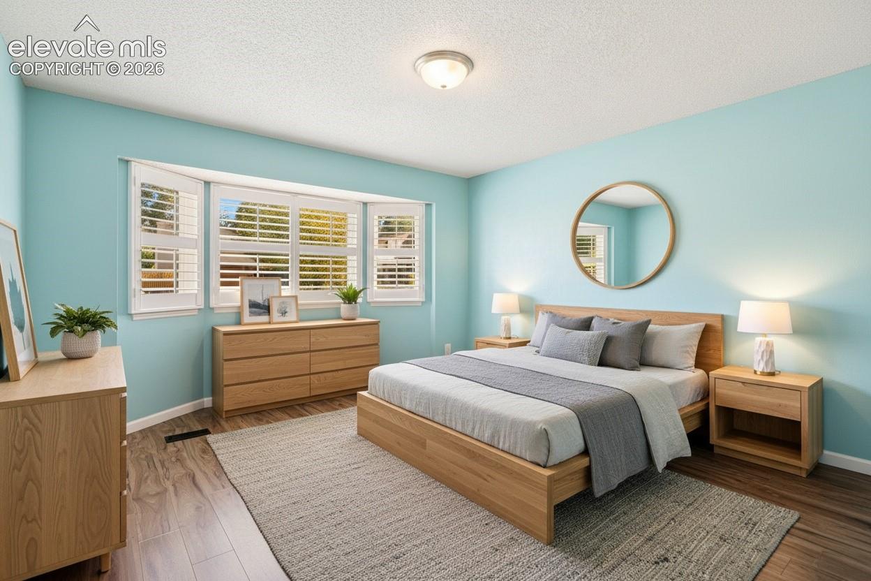 Photo 9 of 7542 RED MOUNTAIN Drive, Colorado Springs