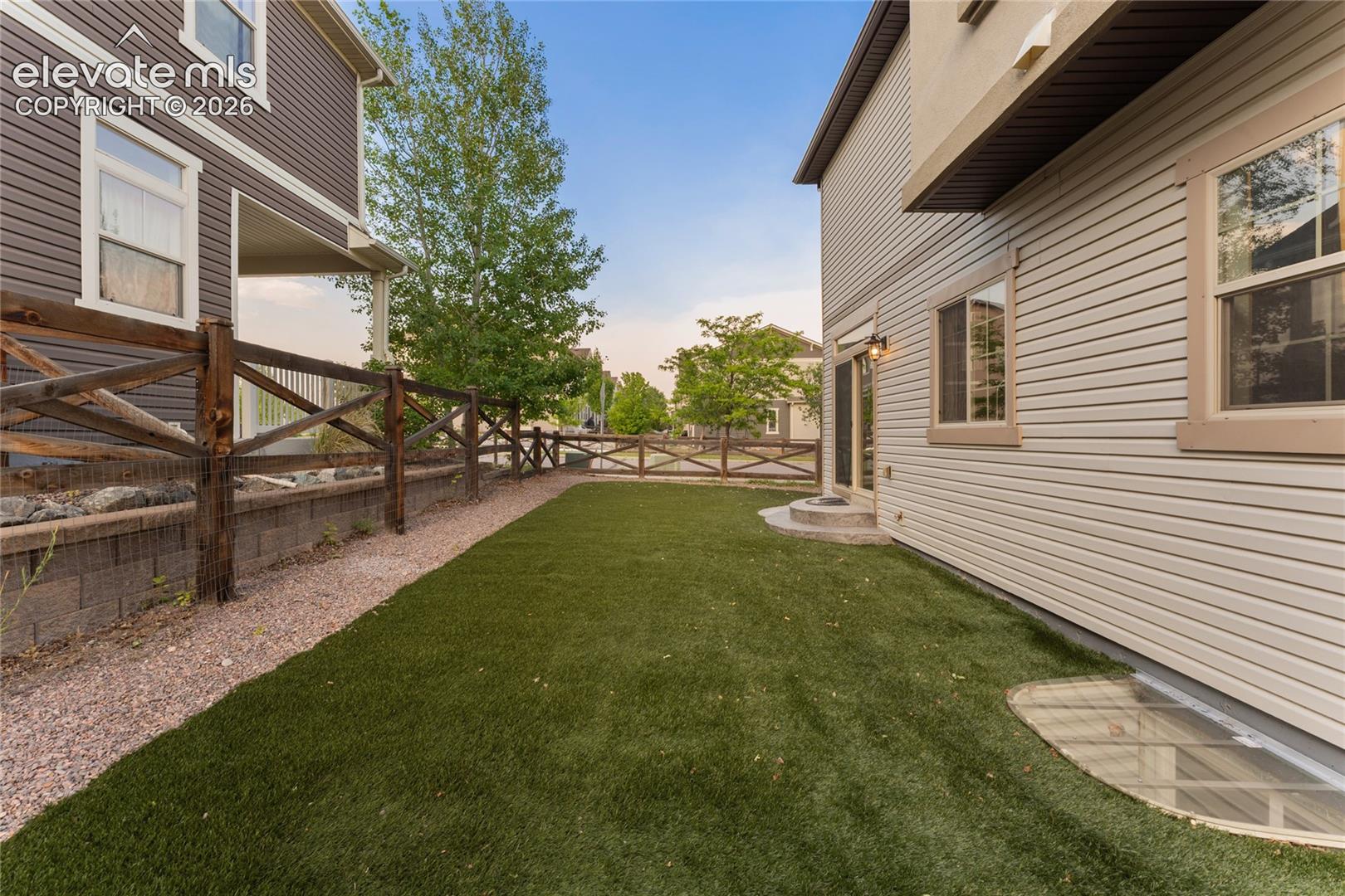 8290 Longleaf Ln, Colorado Springs, CO 80927