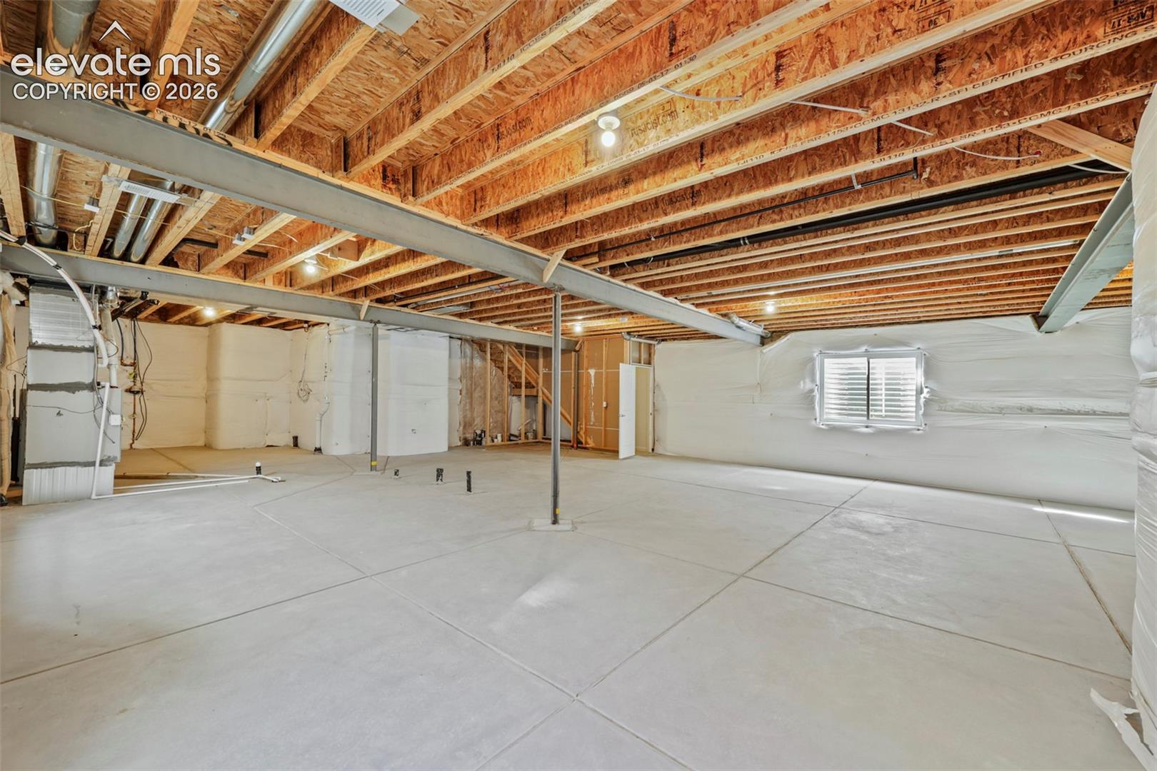 9' ceilings