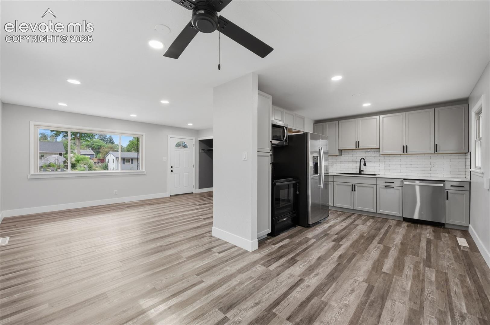 Photo 10 of 2818 Merry Lane, Colorado Springs