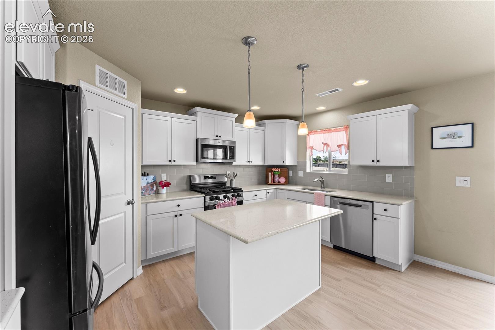Photo 12 of 8578 Handey Court, Colorado Springs