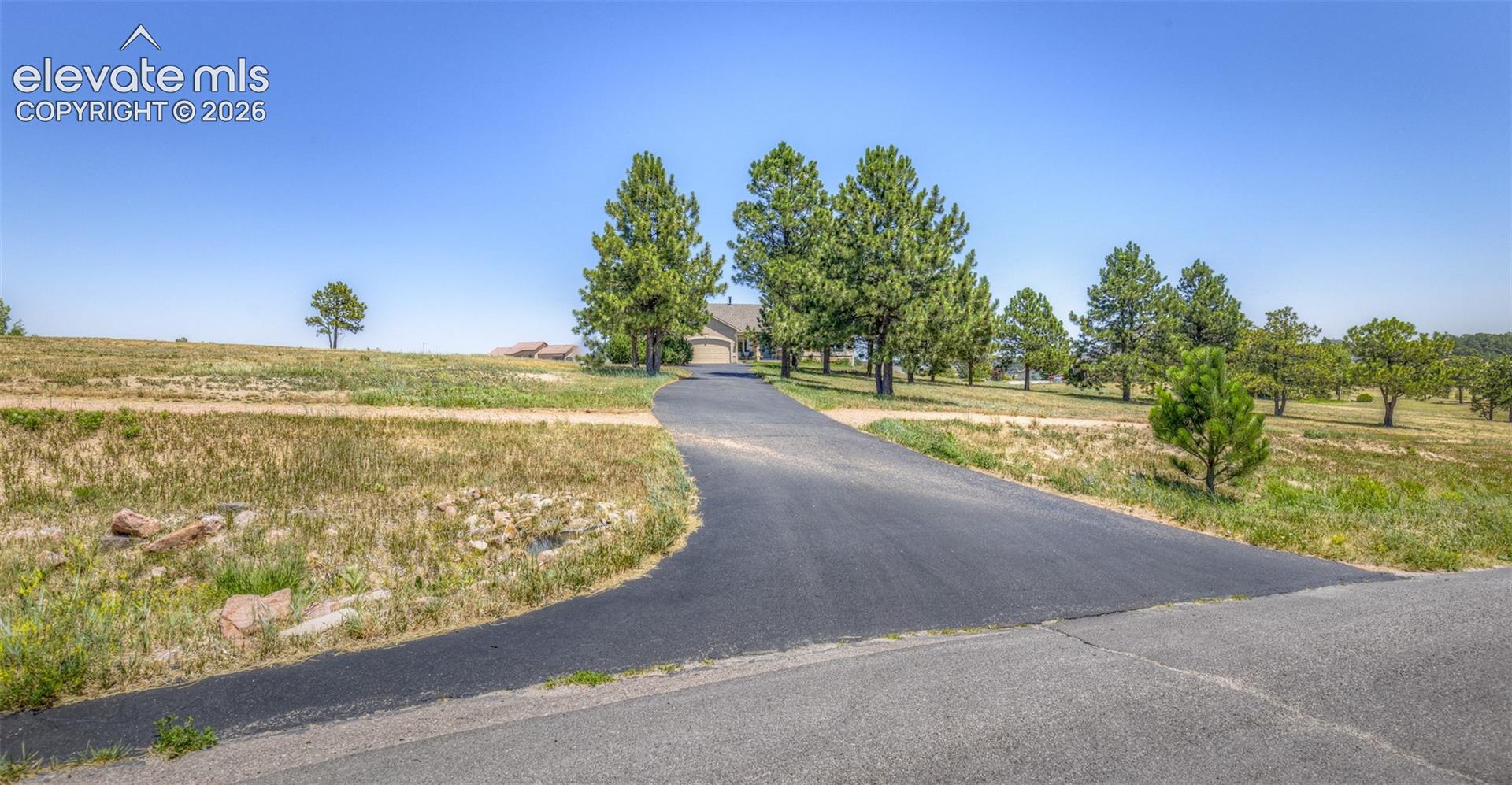 890 Kings Deer Point, Monument, CO 80132