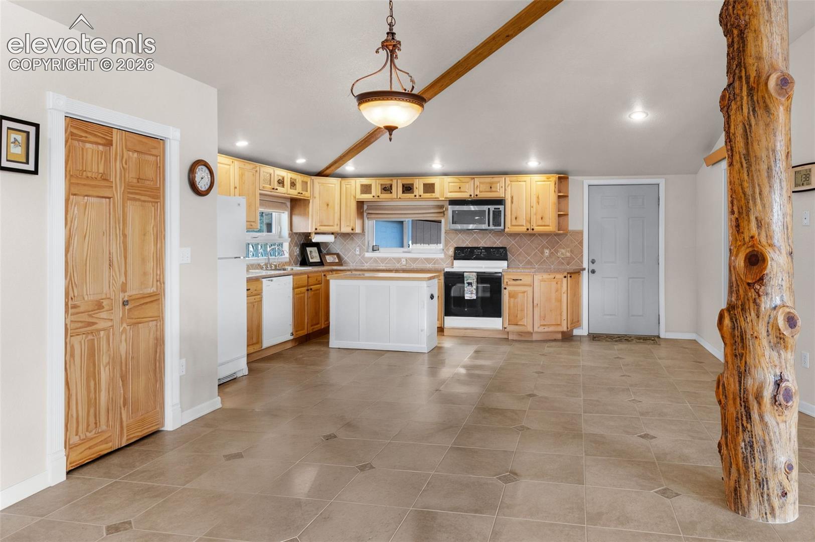 Photo 15 of 610 Matterhorn Circle, Westcliffe