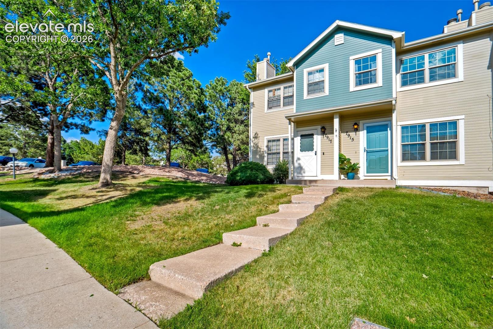 7915 Lexington Park Dr, Colorado Springs, CO 80920
