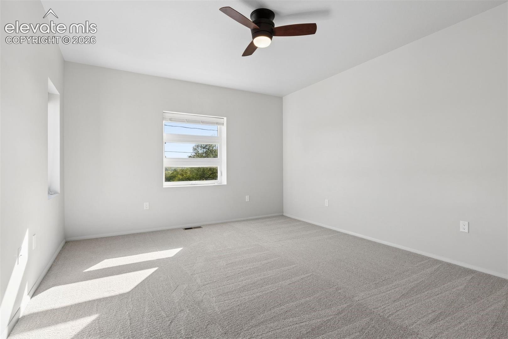Secondary bedroom