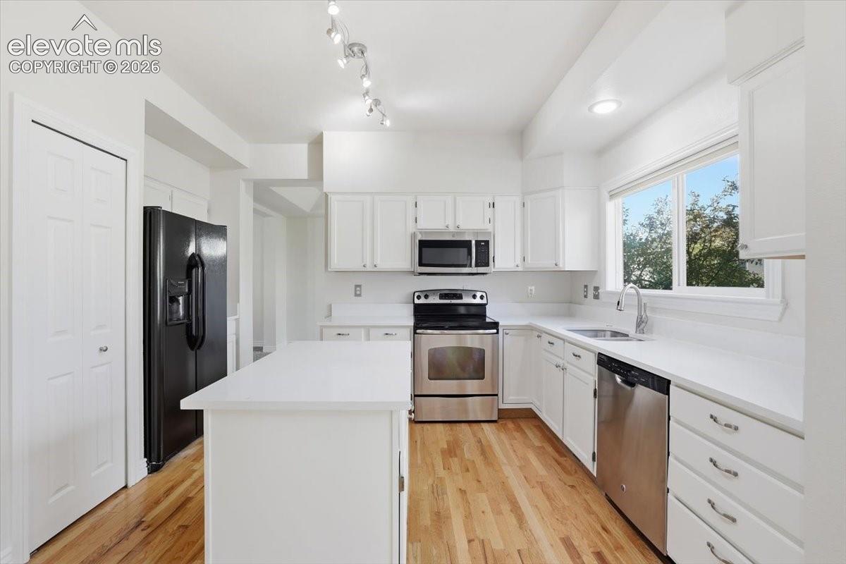 Photo 6 of 6350 Crested Butte Circle, Colorado Springs