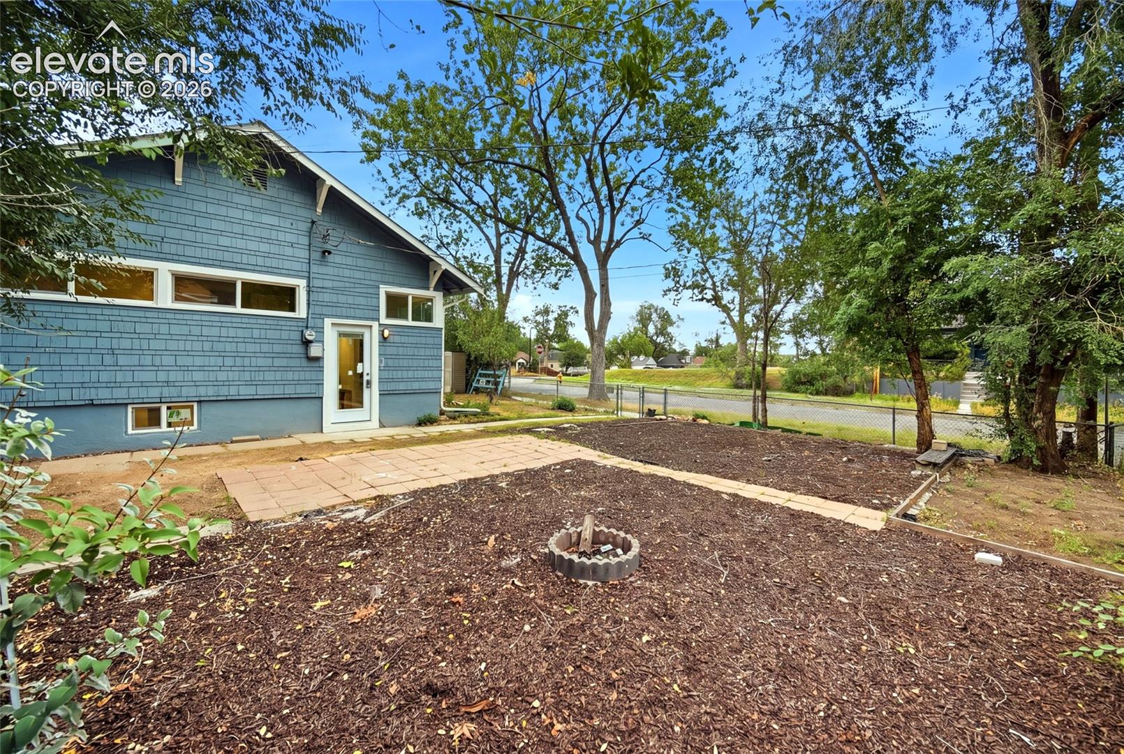 Photo 28 of 947 E Costilla Street, Colorado Springs