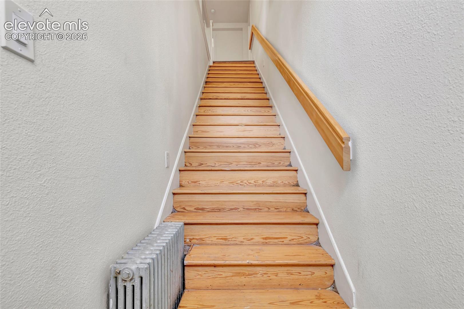 Entry to Apartments