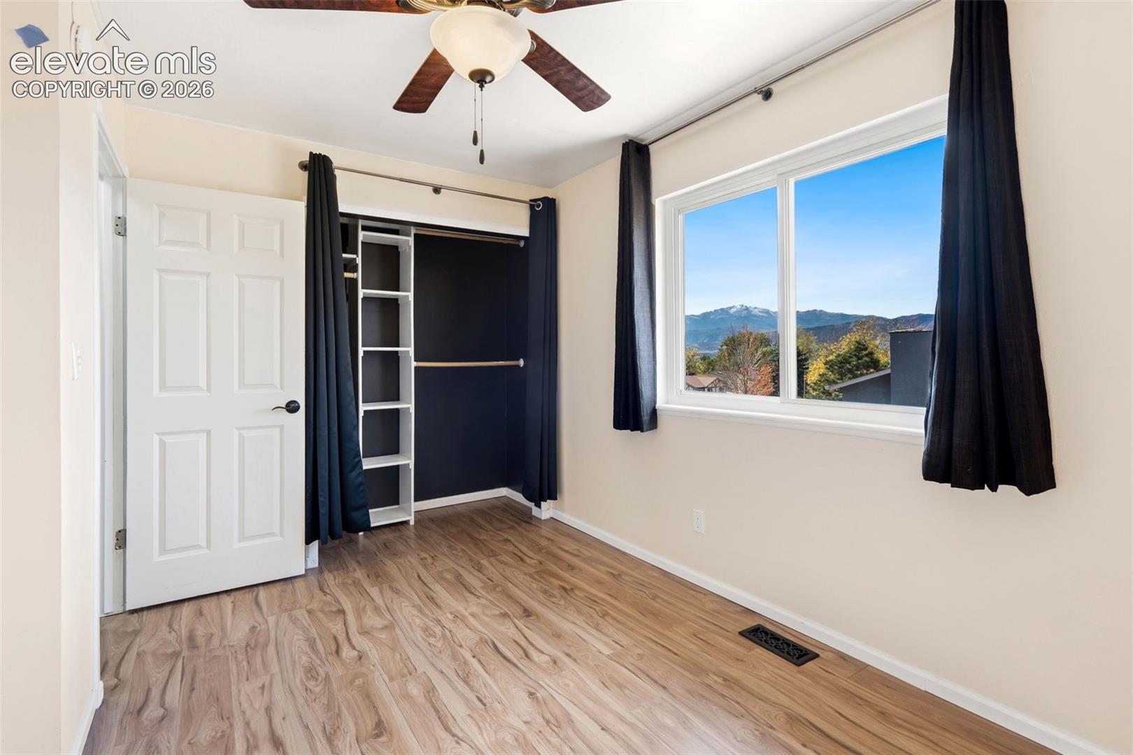 Photo 12 of 7542 RED MOUNTAIN Drive, Colorado Springs