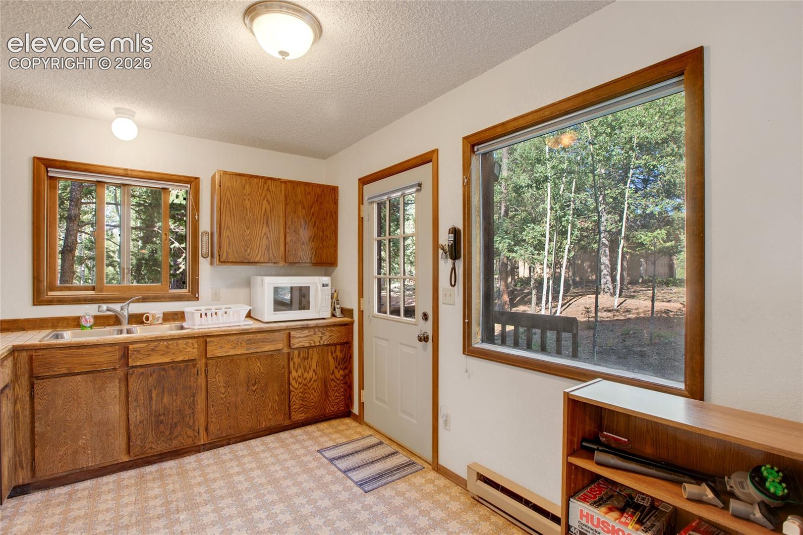 Photo 12 of 886 Cottonwood Lake Drive, Divide