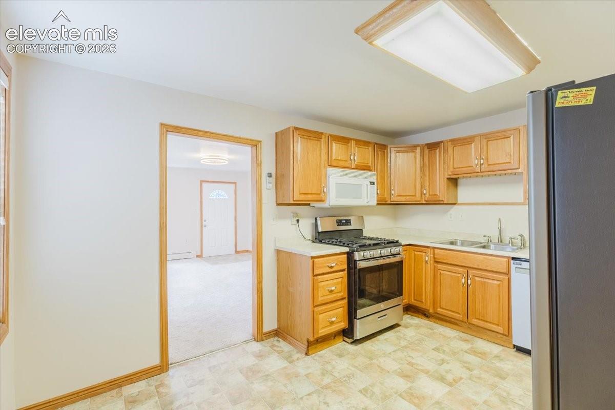 Photo 14 of 2219 Hagerman Street, Colorado Springs