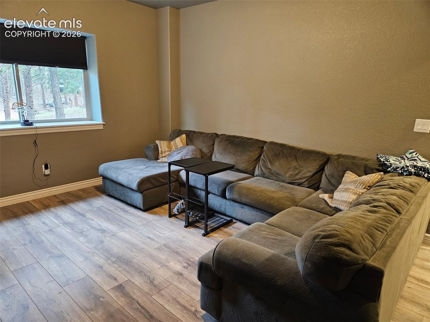Plenty of lower level space