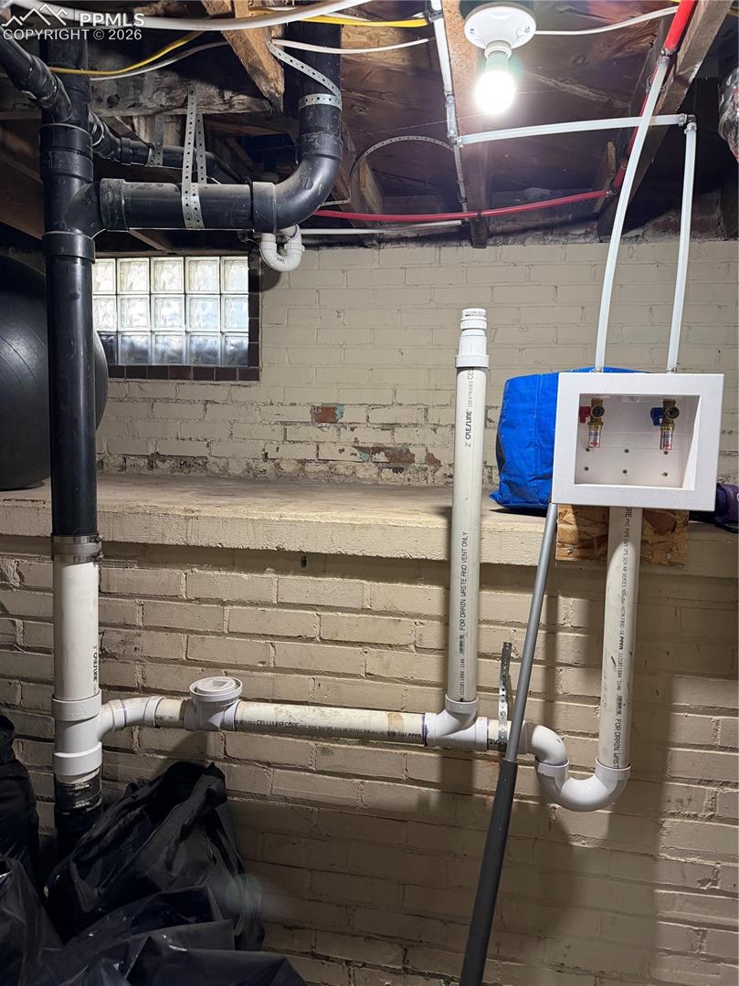 Washer/dryer hookup