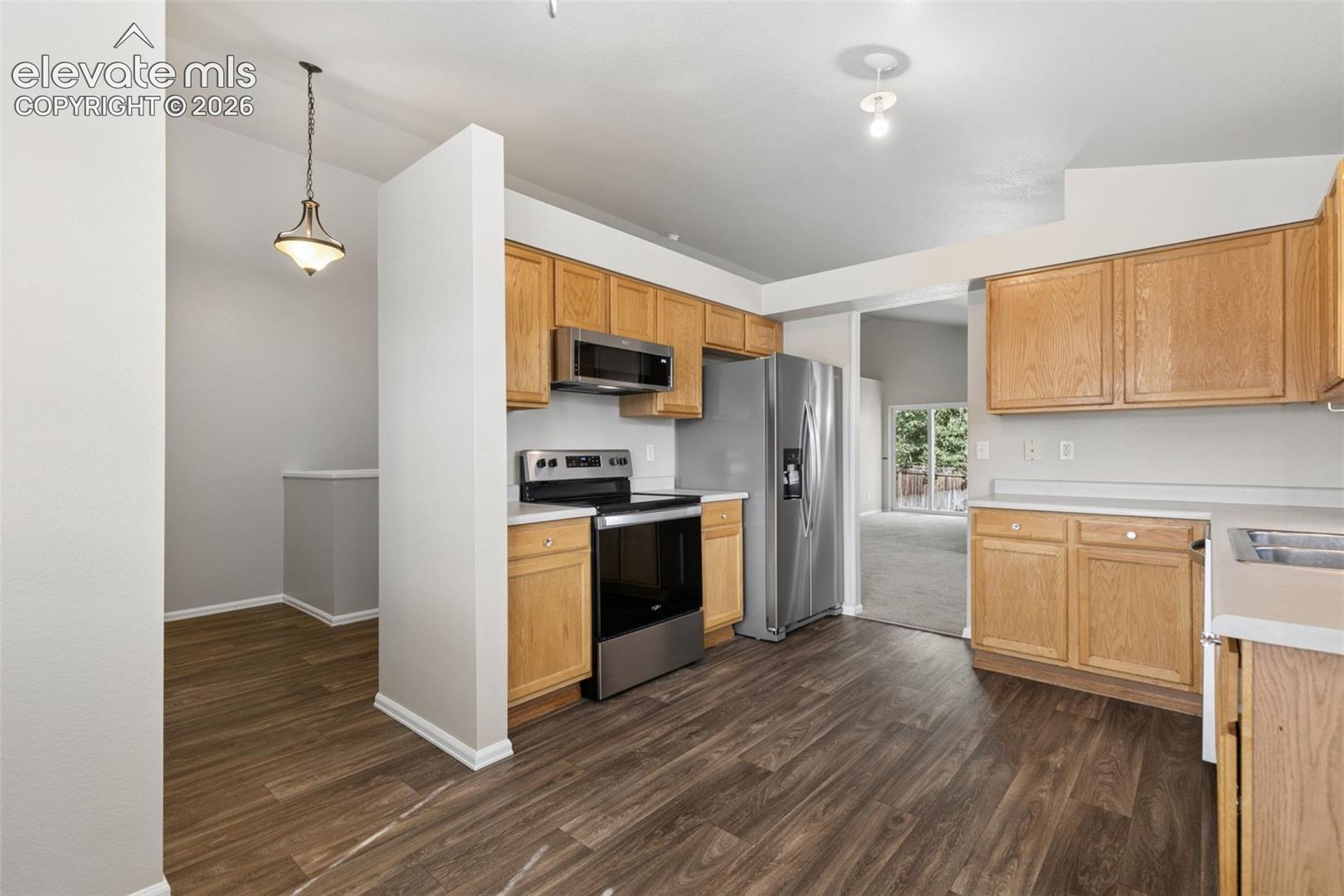 Photo 8 of 5631 Vermillion Bluffs Drive, Colorado Springs