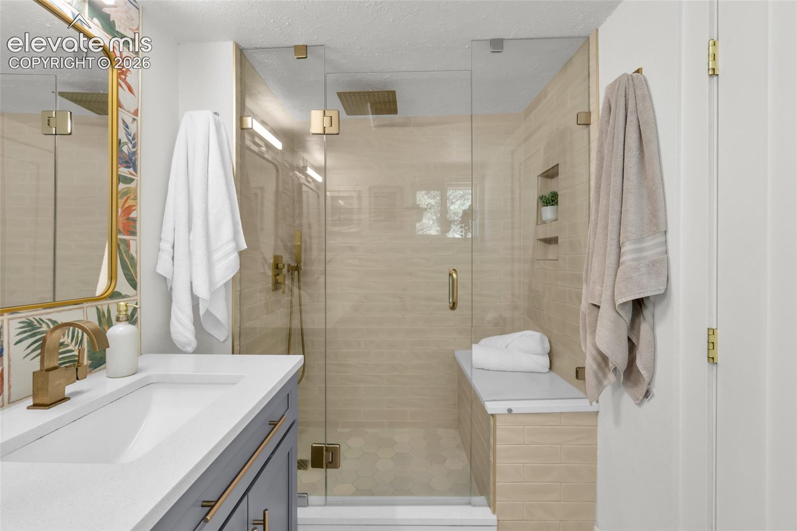 Spa-inspired shower