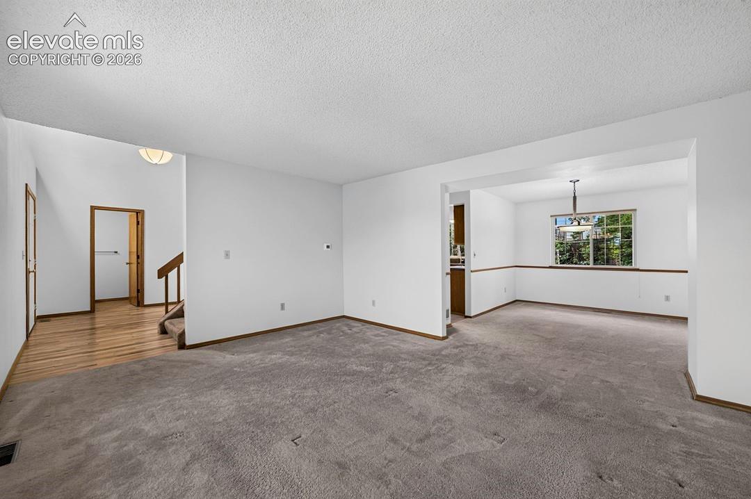 Entry, LV, dining