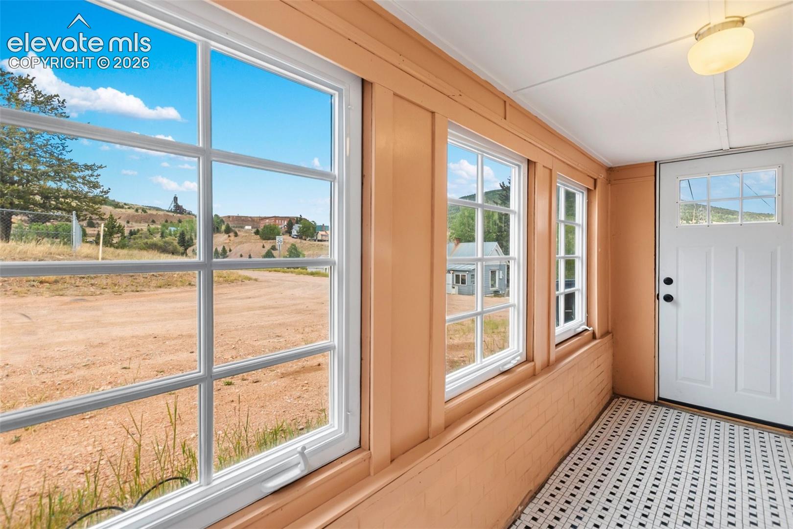 Photo 7 of 102 Spicer Avenue, Victor
